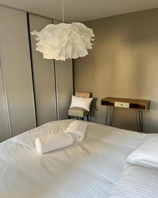 Vigne Et Mer-Spacieux Appartement Haussmannien-2Chambres-Wifi Béziers Exteriör bild
